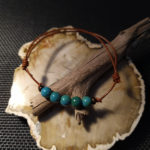 bracelet chrysocolle CUIR Bracelet coulissant en cuir avec perles de chrysocolle de 6mm