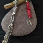 Marque-page stylet dauphin avec corail rouge, pendentif cercle maya